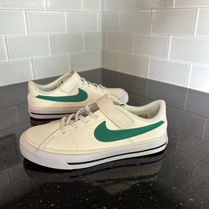 Nike court legacy, size 1.5Y, green & sail. BRAND NEW‼️